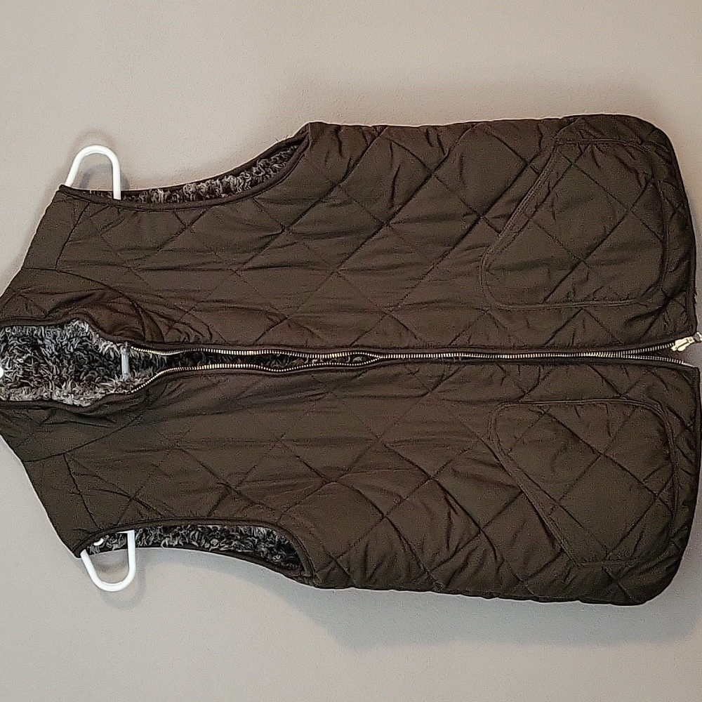Cute reversible vest, excellent condition!